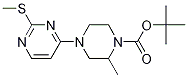 2-Methyl-4-(2-methylsulfanyl-pyrimidin-4-yl)-piperazine-1-carboxylic acid tert-butyl ester Struktur