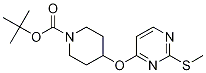 4-(2-Methylsulfanyl-pyrimidin-4-yloxy)-piperidine-1-carboxylic acid tert-butyl ester Struktur