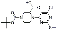 4-(6-Chloro-2-methylsulfanyl-pyrimidin-4-yl)-piperazine-1,3-dicarboxylic acid 1-tert-butyl ester Struktur