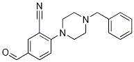 4-(4-Benzylpiperazin-1-yl)-3-cyanobenzaldehyde Struktur