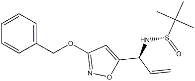 (S)-N-((S)-1-(3-(benzyloxy)isoxazol-5-yl)allyl)-2-methylpropane-2-sulfinamide Struktur