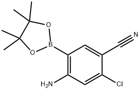 4-amino-2-chloro-5-(4,4,5,5-tetramethyl-1,3,2-dioxaborolan-2-yl)benzonitrile Struktur