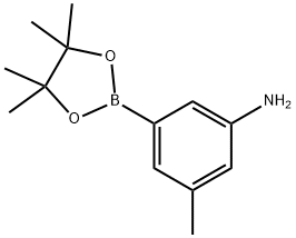 3-methyl-5-(4,4,5,5-tetramethyl-1,3,2-dioxaborolan-2-yl)aniline Struktur