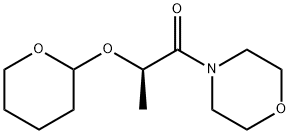 4-[(2R)-2-(3,4,5,6-tetrahydro-2H-pyran-2-yloxy)-propionyl]morpholine Struktur