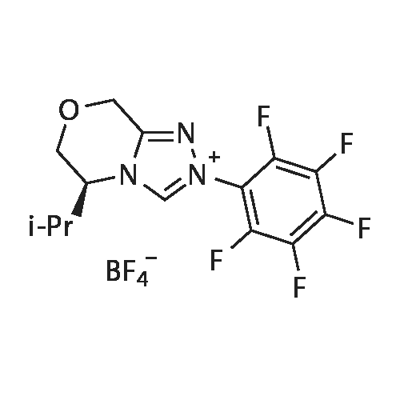 (5S)-5,6-dihydro-5-(1-methylethyl)-2-(2,3,4,5,6-pentafluorophenyl)-8H-1,2,4-Triazolo[3,4-c][1,4]oxazinium tetrafluoroborate Struktur