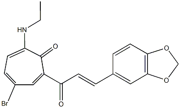 2-[3-(1,3-benzodioxol-5-yl)acryloyl]-4-bromo-7-(ethylamino)-2,4,6-cycloheptatrien-1-one Struktur