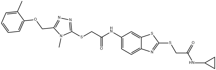 N-(2-{[2-(cyclopropylamino)-2-oxoethyl]sulfanyl}-1,3-benzothiazol-6-yl)-2-({4-methyl-5-[(2-methylphenoxy)methyl]-4H-1,2,4-triazol-3-yl}sulfanyl)acetamide Struktur