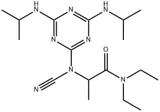 2-[[4,6-bis(isopropylamino)-1,3,5-triazin-2-yl](cyano)amino]-N,N-diethylpropanamide Struktur