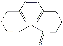 bicyclo[9.2.2]pentadeca-1(13),11,14-trien-5-one Struktur