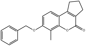 6-methyl-7-phenylmethoxy-2,3-dihydro-1H-cyclopenta[c]chromen-4-one Struktur