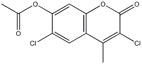 (3,6-dichloro-4-methyl-2-oxochromen-7-yl) acetate Struktur