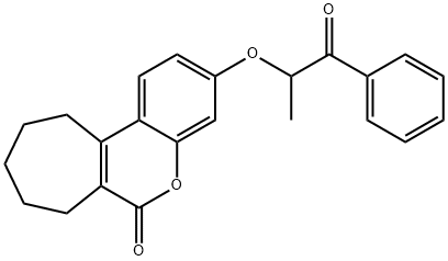 3-(1-oxo-1-phenylpropan-2-yl)oxy-8,9,10,11-tetrahydro-7H-cyclohepta[c]chromen-6-one Struktur