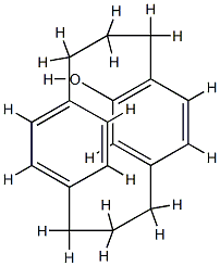 Tricyclo[10.2.2.25,8]octadeca-5,7,12,14(1),15,17-hexen-6-ol Struktur