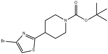 tert-butyl 4-(4-bromothiazol-2-yl)piperidine-1-carboxylate Struktur