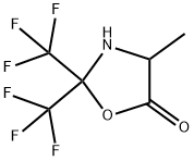 4-methyl-2,2-bis(trifluoromethyl)oxazolidin-5-one Struktur