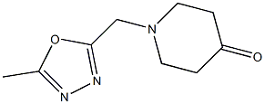 1-[(5-methyl-1,3,4-oxadiazol-2-yl)methyl]piperidin-4-one Struktur