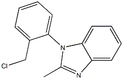 1-[2-(chloromethyl)phenyl]-2-methyl-1H-1,3-benzodiazole Struktur