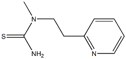 1-methyl-1-[2-(pyridin-2-yl)ethyl]thiourea Struktur