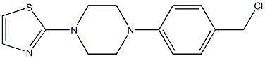 2-{4-[4-(chloromethyl)phenyl]piperazin-1-yl}-1,3-thiazole Struktur