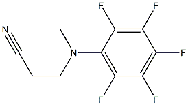 3-[methyl(2,3,4,5,6-pentafluorophenyl)amino]propanenitrile Struktur