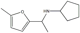 N-[1-(5-methylfuran-2-yl)ethyl]cyclopentanamine Struktur