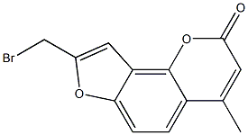 8-(Bromomethyl)-4-methyl-2H-furo[2,3-h][1]benzopyran-2-one Struktur