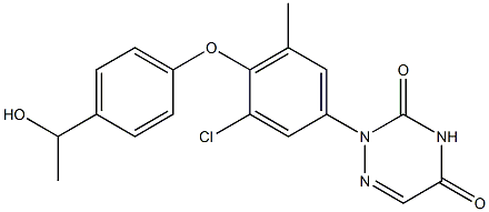 2-[4-[4-(1-Hydroxyethyl)phenoxy]-3-chloro-5-methylphenyl]-1,2,4-triazine-3,5(2H,4H)-dione Struktur