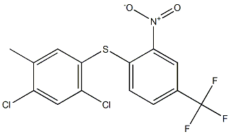 1,5-dichloro-2-methyl-4-{[2-nitro-4-(trifluoromethyl)phenyl]thio}benzene Struktur