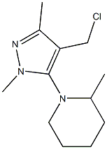 1-[4-(chloromethyl)-1,3-dimethyl-1H-pyrazol-5-yl]-2-methylpiperidine Struktur