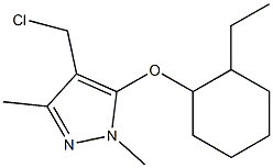 4-(chloromethyl)-5-[(2-ethylcyclohexyl)oxy]-1,3-dimethyl-1H-pyrazole Struktur