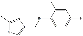 4-fluoro-2-methyl-N-[(2-methyl-1,3-thiazol-4-yl)methyl]aniline Struktur