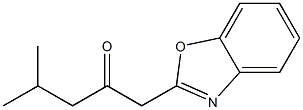 1-(1,3-benzoxazol-2-yl)-4-methylpentan-2-one Struktur