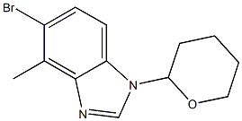 5-broMo-4-Methyl-1-(tetrahydro-2H-pyran-2-yl)-1H-benzo[d]iMidazole Struktur