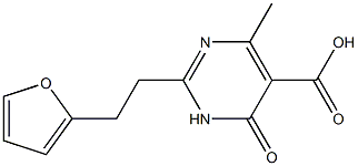 2-[2-(furan-2-yl)ethyl]-4-methyl-6-oxo-1,6-dihydropyrimidine-5-carboxylic acid Struktur