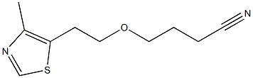 4-[2-(4-methyl-1,3-thiazol-5-yl)ethoxy]butanenitrile Struktur