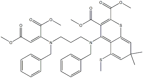 7,7-Dimethyl-5-(methylthio)-4-[benzyl[3-[benzyl[1,2-bis(methoxycarbonyl)ethenyl]amino]propyl]amino]-7H-1-benzothiopyran-2,3-dicarboxylic acid dimethyl ester Struktur