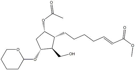 (E)-Methyl 7-((1R,2S,3R,5S)-5-acetoxy-2-(hydroxymethyl)-3-((tetrahydro-2H-pyran-2-yl)oxy)cyclopentyl)hept-2-enoate Struktur