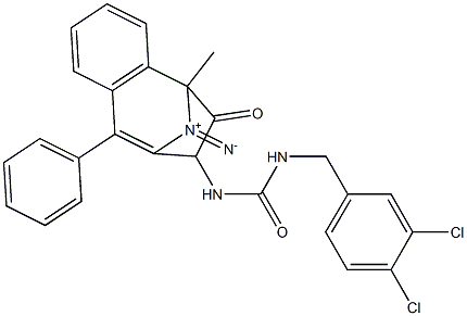 N-(2,5-diaza-2-methyl-3-oxo-6-phenylbicyclo[5.4.0]undeca-1(7),5,8,10-tetraen-4-yl)(((3,4-dichlorophenyl)methyl)amino)formamide Struktur