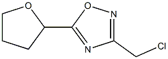 3-(chloromethyl)-5-(oxolan-2-yl)-1,2,4-oxadiazole Struktur