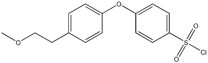 4-[4-(2-methoxyethyl)phenoxy]benzene-1-sulfonyl chloride Struktur