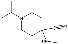 4-(methylamino)-1-(propan-2-yl)piperidine-4-carbonitrile Struktur