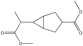 6-(1-Methyl-2-methoxy-2-oxoethyl)bicyclo[3.1.0]hexane-3-carboxylic acid methyl ester Struktur