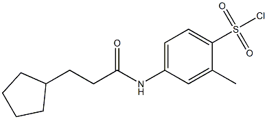 4-(3-cyclopentylpropanamido)-2-methylbenzene-1-sulfonyl chloride Struktur