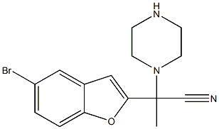 2-(5-bromo-1-benzofuran-2-yl)-2-(piperazin-1-yl)propanenitrile Struktur