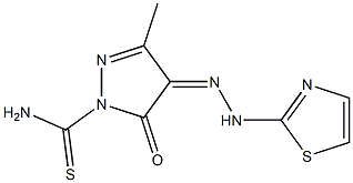 3-methyl-5-oxo-4-[(Z)-2-(1,3-thiazol-2-yl)hydrazono]-1H-pyrazole-1(5H)-carbothioamide Struktur