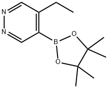 4-ethyl-5-(tetramethyl-1,3,2-dioxaborolan-2-yl)pyridazine Struktur