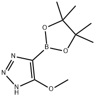 1H-1,2,3-Triazole, 5-methoxy-4-(4,4,5,5-tetramethyl-1,3,2-dioxaborolan-2-yl)- Struktur