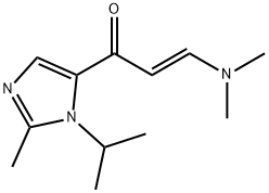 2-Propen-1-one, 3-(dimethylamino)-1-[2-methyl-1-(1-methylethyl)-1H-imidazol-5-yl]-, (2E)- Struktur