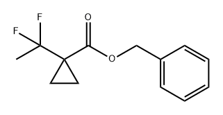 Cyclopropanecarboxylic acid, 1-(1,1-difluoroethyl)-, phenylmethyl ester Struktur