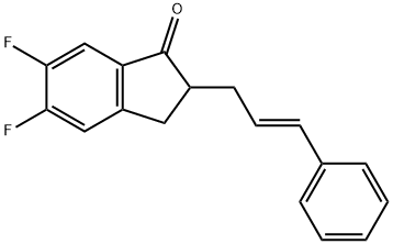 2-cinnamyl-5,6-difluoro-2,3-dihydro-1H-inden-1-one Struktur